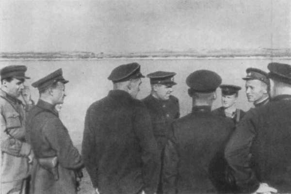 Разные дни войны. Дневник писателя, т.2. 1942-1945 годы i_027.jpg