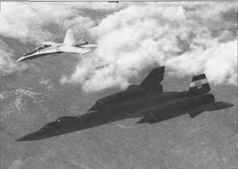 Энциклопедия современной военной авиации 1945-2002: Часть 1. Самолеты pic_505.jpg