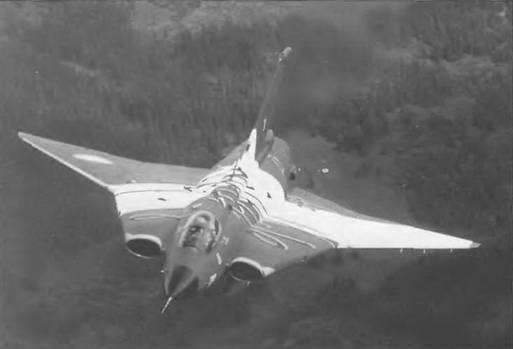 Энциклопедия современной военной авиации 1945-2002: Часть 1. Самолеты pic_666.jpg