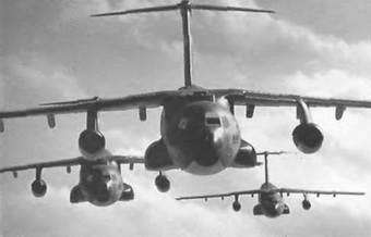Энциклопедия современной военной авиации 1945-2002: Часть 1. Самолеты pic_682.jpg