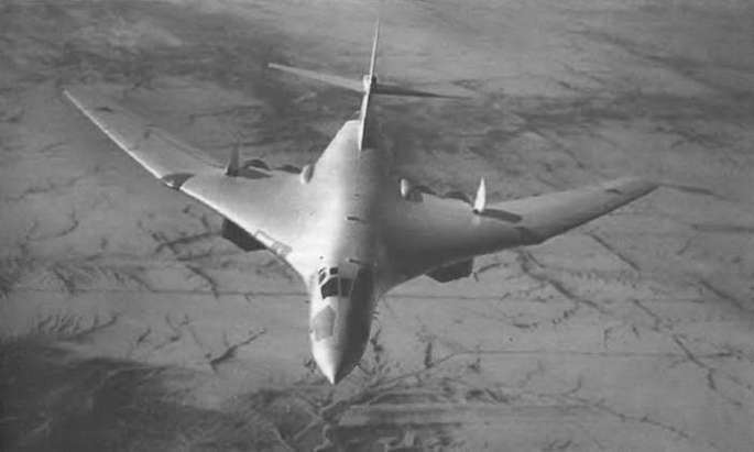 Энциклопедия современной военной авиации 1945-2002: Часть 1. Самолеты pic_82.jpg