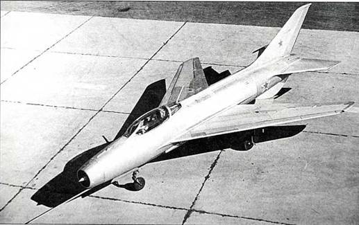 Истребитель МиГ-21 Рождение легенды pic_6.jpg