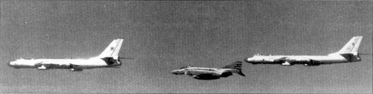 Ту-16 Ракетно бомбовый ударный комплекс Советских ВВС pic_139.jpg