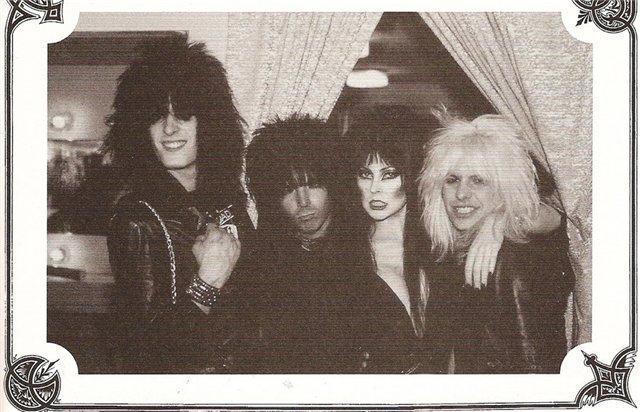 Грязь. Motley crue. Признание наиболее печально известной мировой рок-группы img111D.jpg