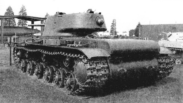 Тяжёлый танк КВ в бою i_057.jpg