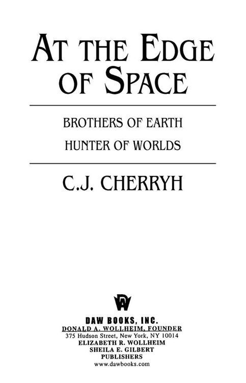 At the Edge of Space (Brothers of Worlds; Hunter of Worlds) _1.jpg