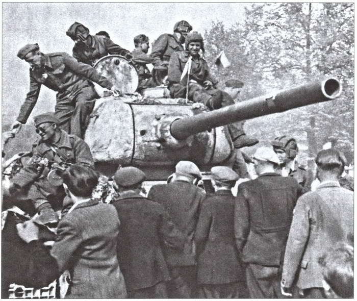 Кто освободил Прагу в 1945 г. Загадки Пражского восстания i_028.jpg