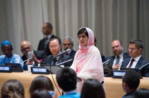 I Am Malala : The Girl Who Stood Up for Education and Was Shot by the Taliban _45.jpg