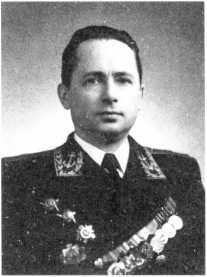 Адмиралы и генералы Военно-морского флота СССР: 1946-1960 _15.jpg