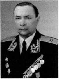 Адмиралы и генералы Военно-морского флота СССР: 1946-1960 _167.jpg