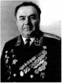 Адмиралы и генералы Военно-морского флота СССР: 1946-1960 _185.jpg