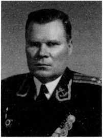 Адмиралы и генералы Военно-морского флота СССР: 1946-1960 _188.jpg