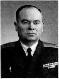 Адмиралы и генералы Военно-морского флота СССР: 1946-1960 _189.jpg
