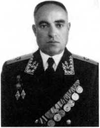 Адмиралы и генералы Военно-морского флота СССР: 1946-1960 _425.jpg