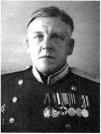 Адмиралы и генералы Военно-морского флота СССР: 1946-1960 _435.jpg