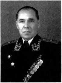 Адмиралы и генералы Военно-морского флота СССР: 1946-1960 _436.jpg