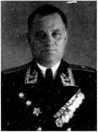 Адмиралы и генералы Военно-морского флота СССР: 1946-1960 _72.jpg