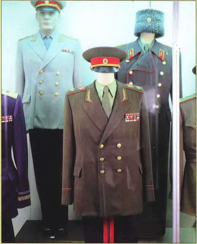 Маршалы Советского Союза. Личные дела рассказывают image57.jpg