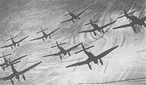 Черный крест и красная звезда. Воздушная война над Россией. 1941–1944 i_042.jpg