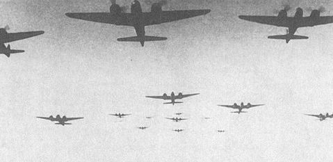 Черный крест и красная звезда. Воздушная война над Россией. 1941–1944 i_123.jpg