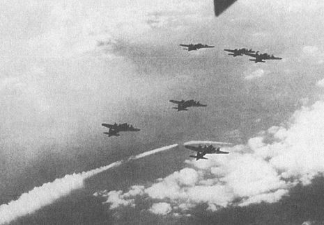 Черный крест и красная звезда. Воздушная война над Россией. 1941–1944 i_148.jpg