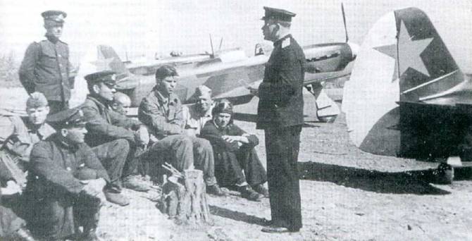 Советские асы пилоты истребителей Як pic_107.jpg