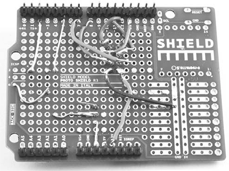 Maker's Guide to the Zombie Apocalypse: Defend Your Base with Simple Circuits, Arduino, and Raspberry Pi _162.jpg